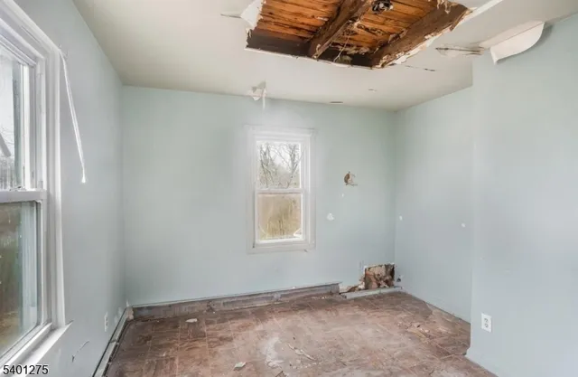 a view of a window in an empty room