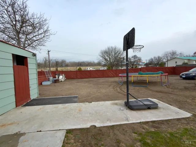 $299,000 | 336 Northwest 11th Avenue, Ontario, OR 97914