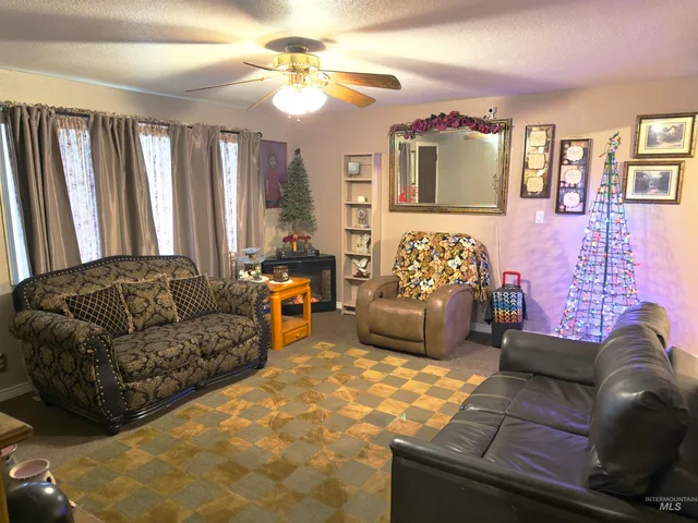 $299,000 | 336 Northwest 11th Avenue, Ontario, OR 97914