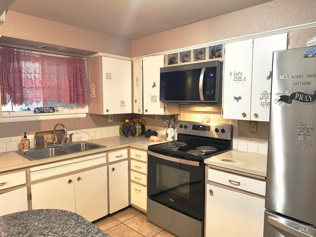 $299,000 | 336 Northwest 11th Avenue, Ontario, OR 97914