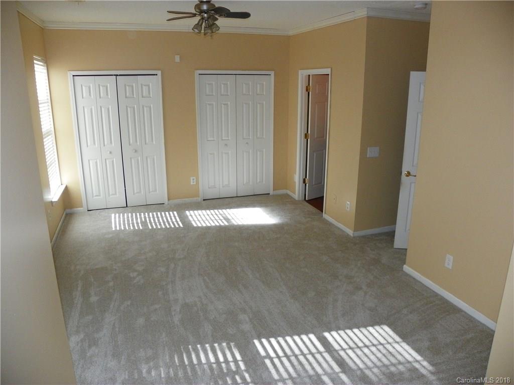 16611 Timber Crossing Road Charlotte, NC 28213 - Photo 11 of 23 Gallery Image 11