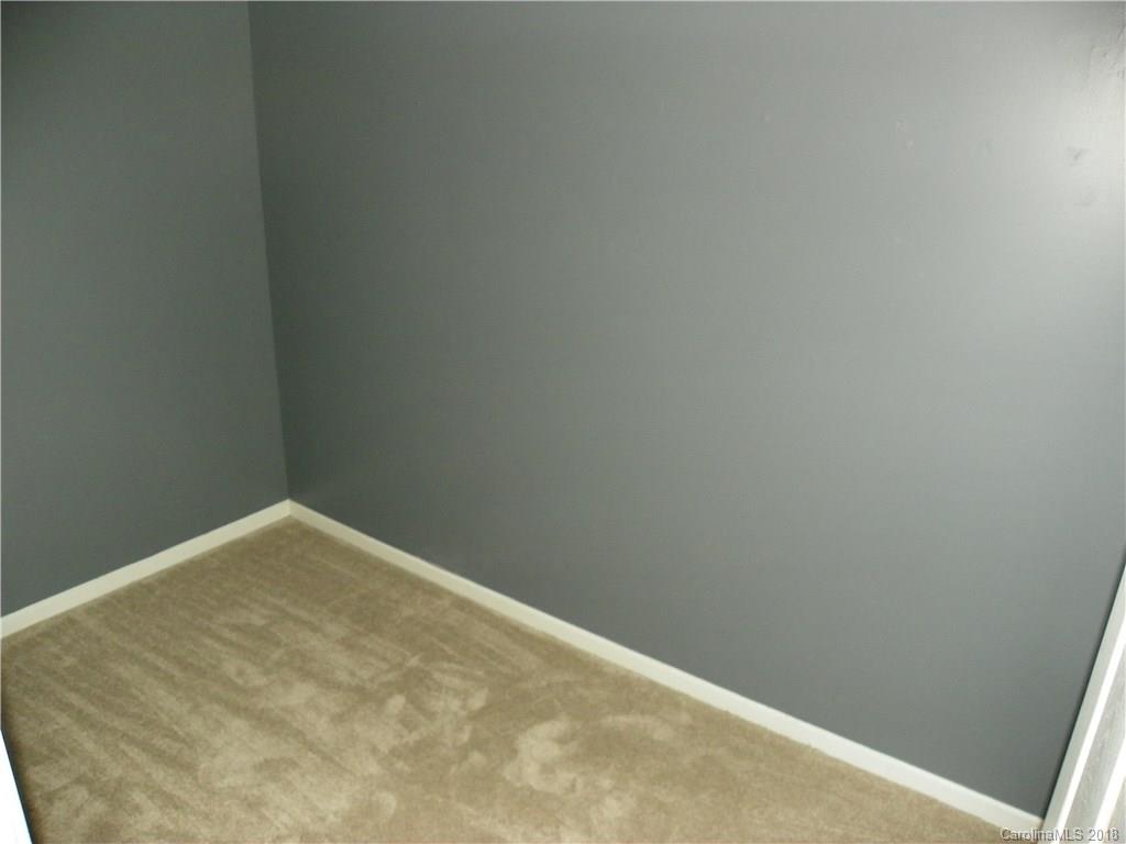 16611 Timber Crossing Road Charlotte, NC 28213 - Photo 18 of 23 Gallery Image 18