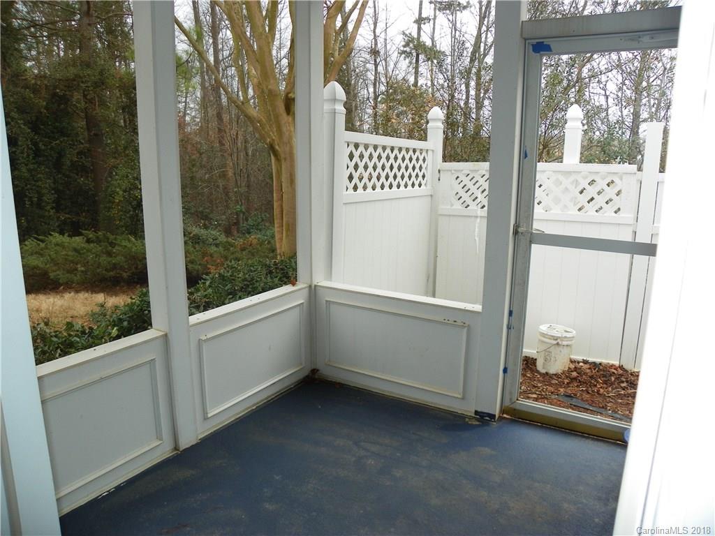 16611 Timber Crossing Road Charlotte, NC 28213 - Photo 3 of 23 Gallery Image 3