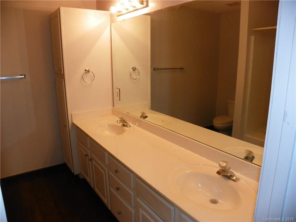 16611 Timber Crossing Road Charlotte, NC 28213 - Photo 22 of 23 Gallery Image 22