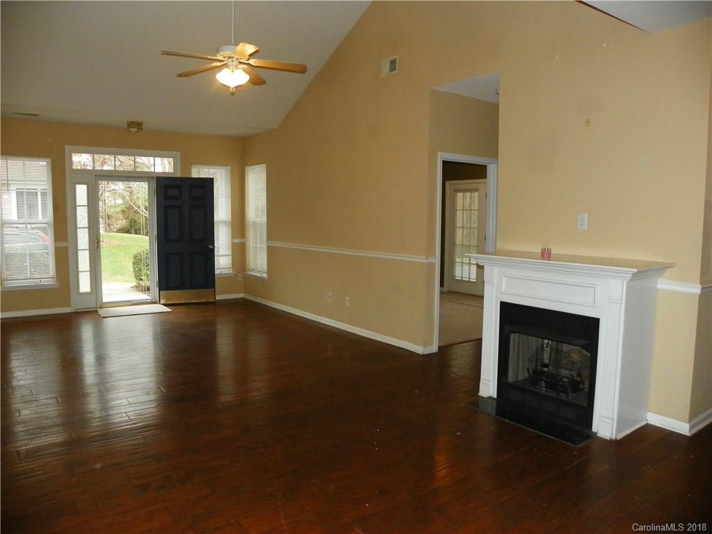 16611 Timber Crossing Road Charlotte, NC 28213 - Photo 5 of 23 Gallery Image 5
