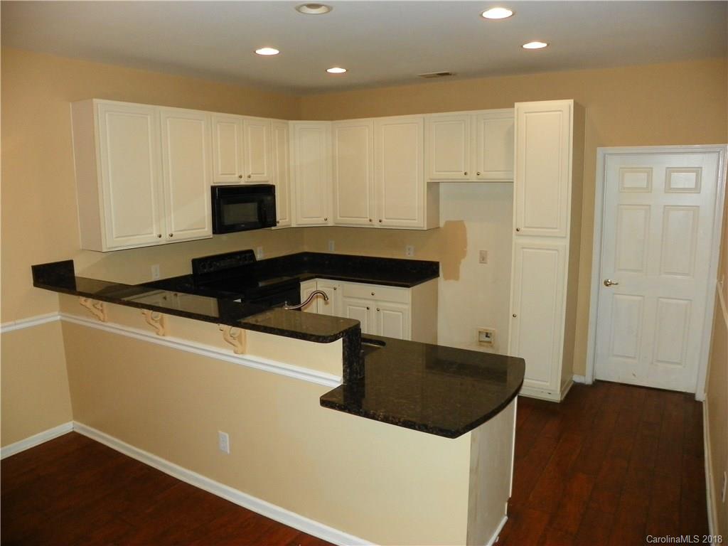 16611 Timber Crossing Road Charlotte, NC 28213 - Photo 6 of 23 Gallery Image 6
