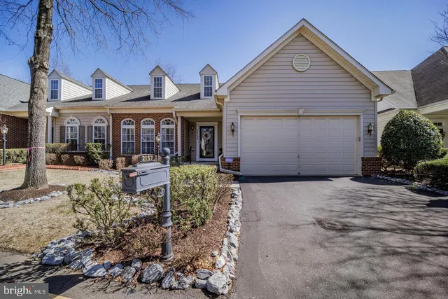 $3,800 | 2157 Vittoria Court, Unit 44, Bowie, MD 20721