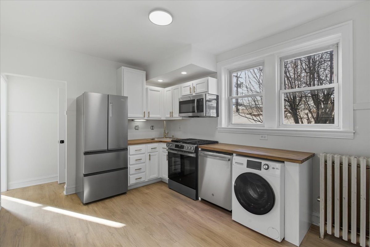 3214 North Linder Avenue, Unit 1 Chicago, IL 60641 - Photo 3 of 11