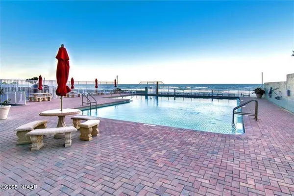 $1,799 | 800 North Atlantic Avenue, Unit 611, Daytona Beach, FL 32118