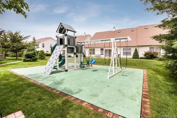$679,000 | 85 Constantine Way, Mount Sinai, NY 11766