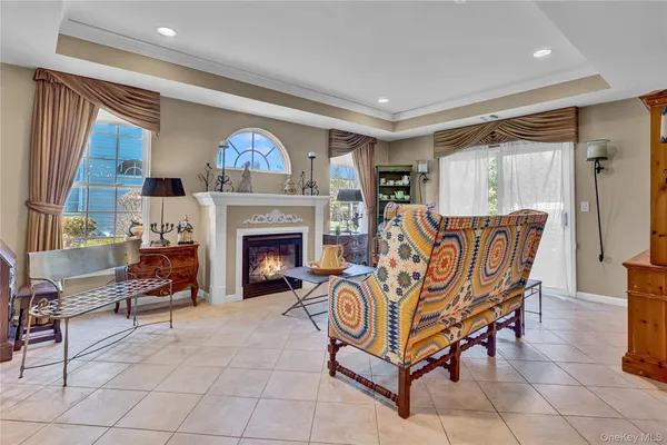 $679,000 | 85 Constantine Way, Mount Sinai, NY 11766