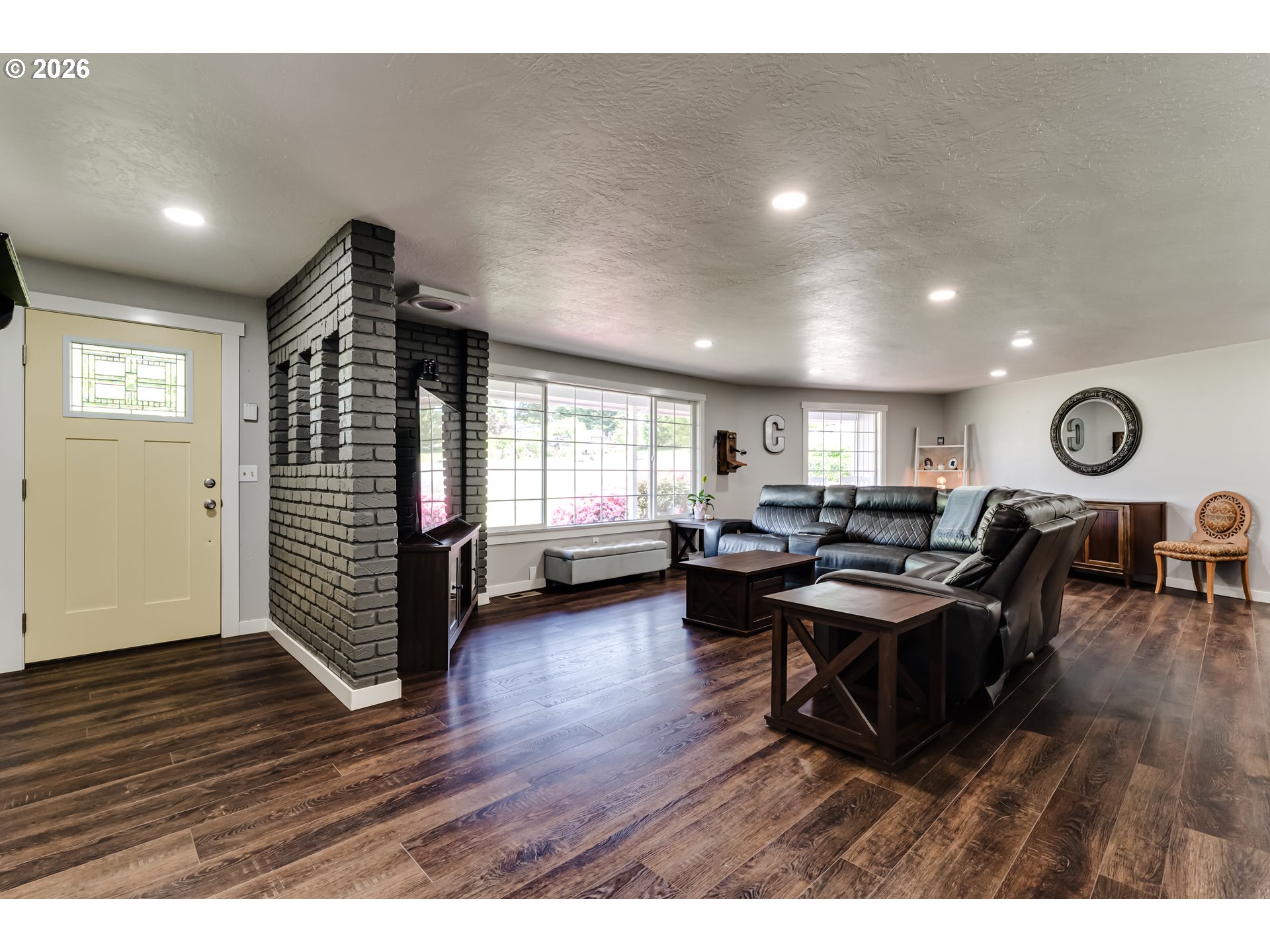1088 Linda Lane Springfield, OR 97478 - Photo 7 of 43 a living room with furniture and a wooden floor