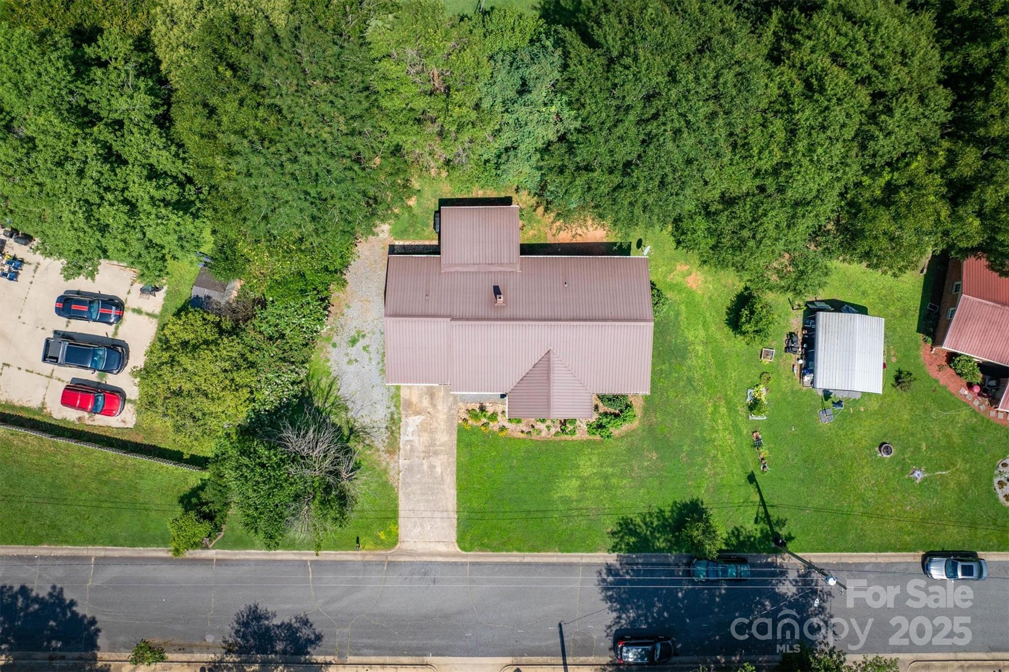 214 Howard Street Morganton, NC 28655 - Photo 27 of 29 an aerial view of a house
