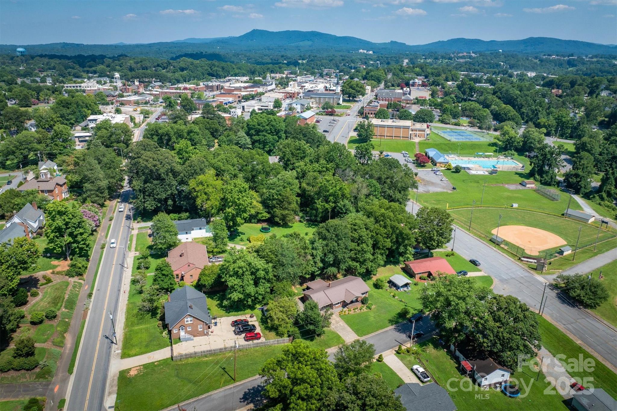214 Howard Street Morganton, NC 28655 - Photo 28 of 29 a view of a city
