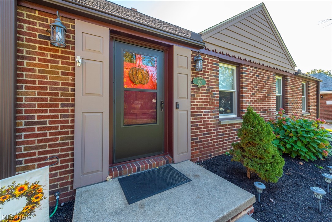 4541 Orchard Road Fairview Park, OH 44126 - Photo 2 of 34