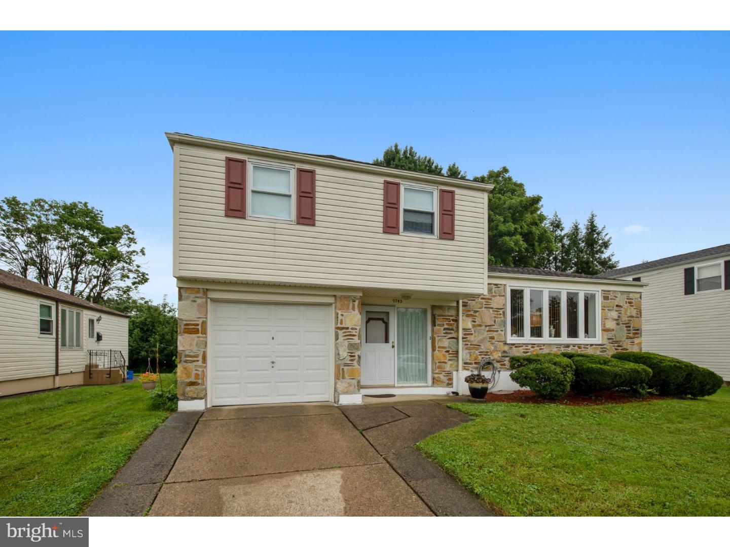 9745 Susan Road Philadelphia, PA 19115 - Photo 1 of 24 Exterior Front
