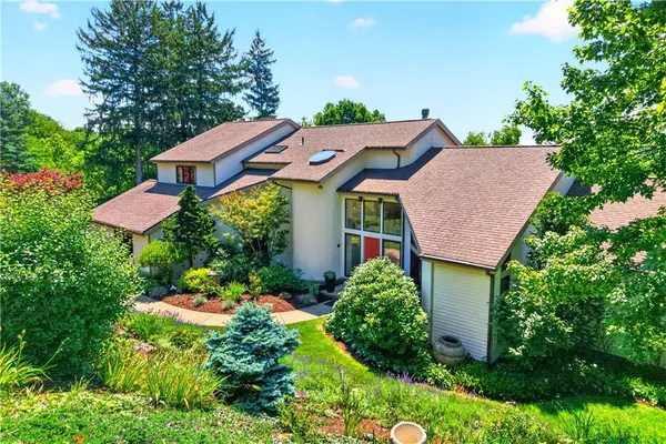 $1,450,000 | 2682 Oak Hill Drive, Allison Park, PA 15101