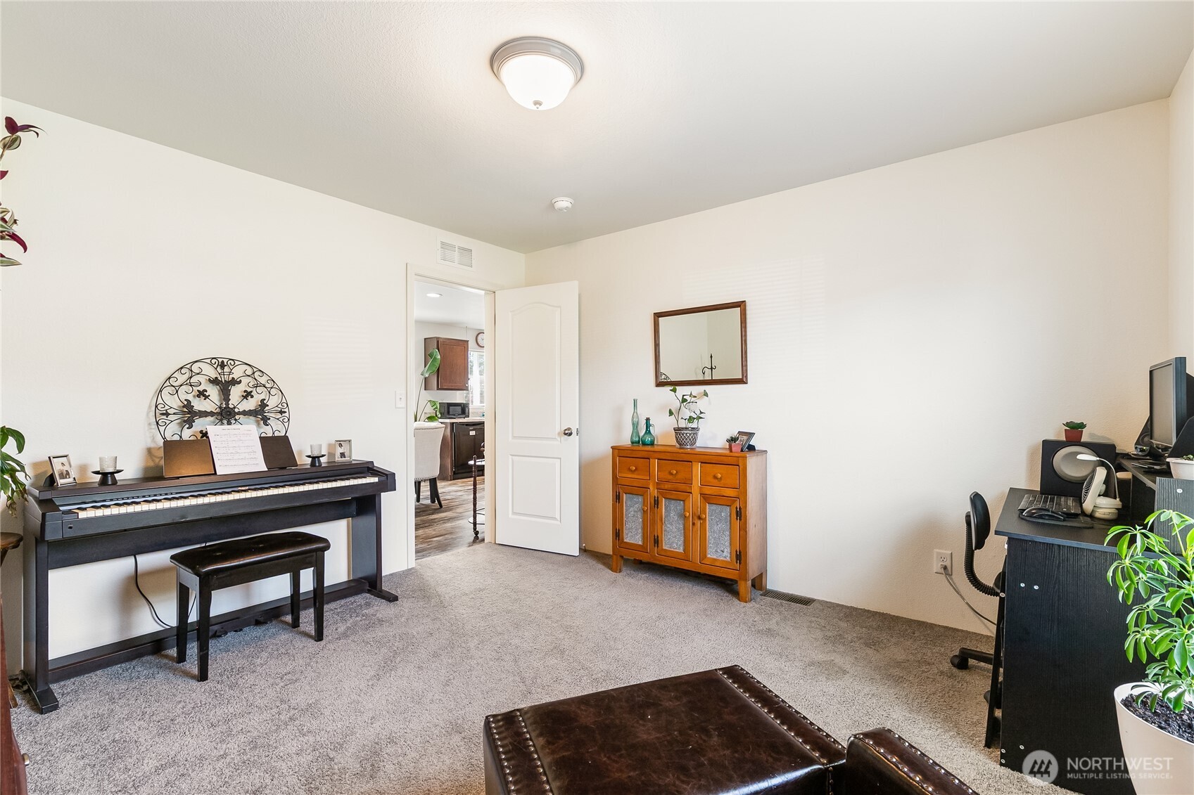 5565 Hillvue Road Blaine, WA 98230 - Photo 21 of 34