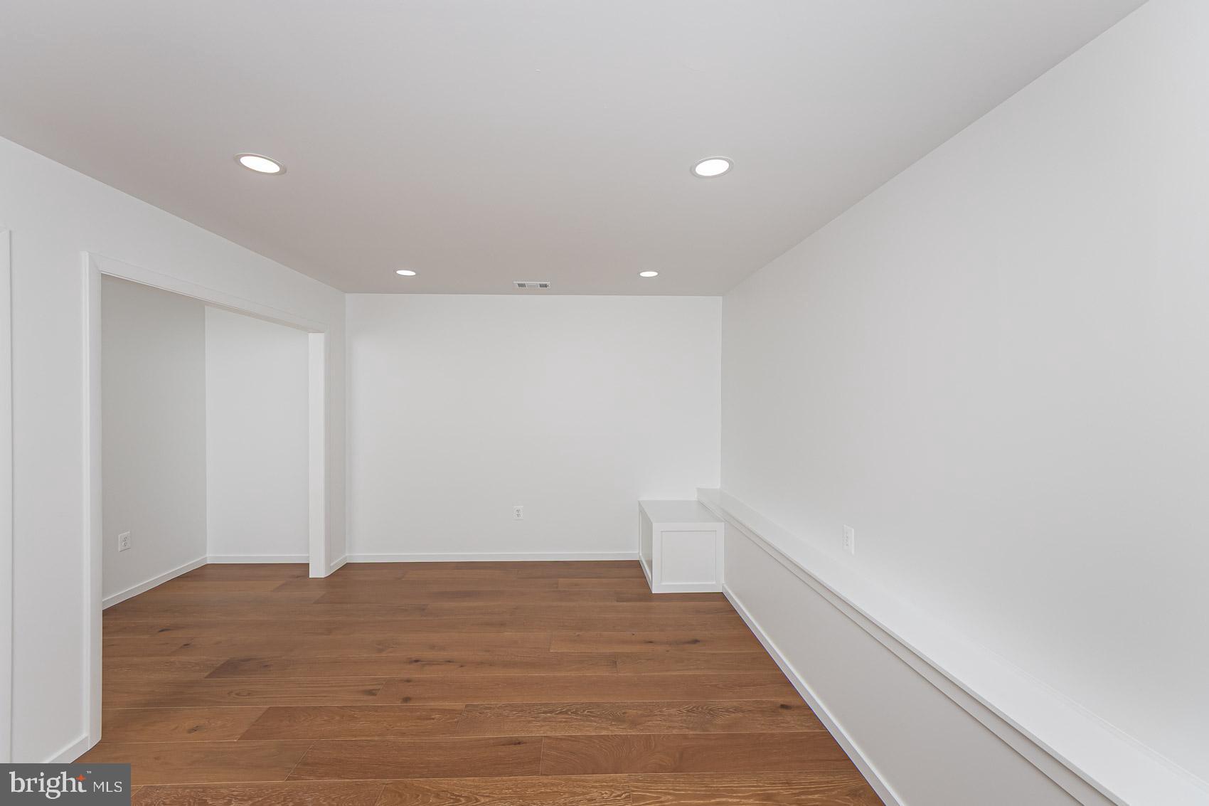 903 Ivy Hill Road Cockeysville, MD 21030 - Photo 59 of 100 Spacious, modern room with natural light.