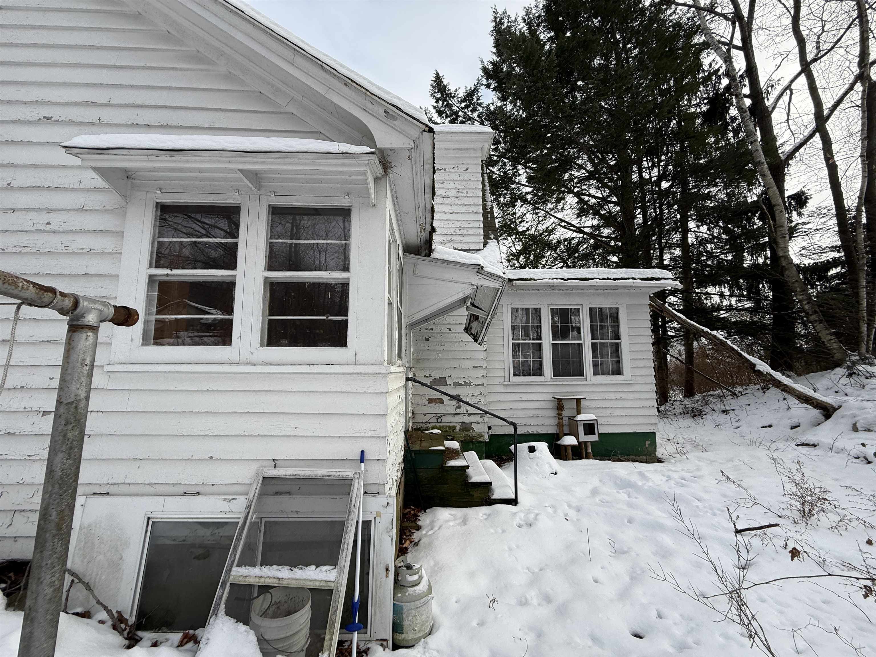 85 Hazel Street Rutland, VT 05701 - Photo 11 of 52