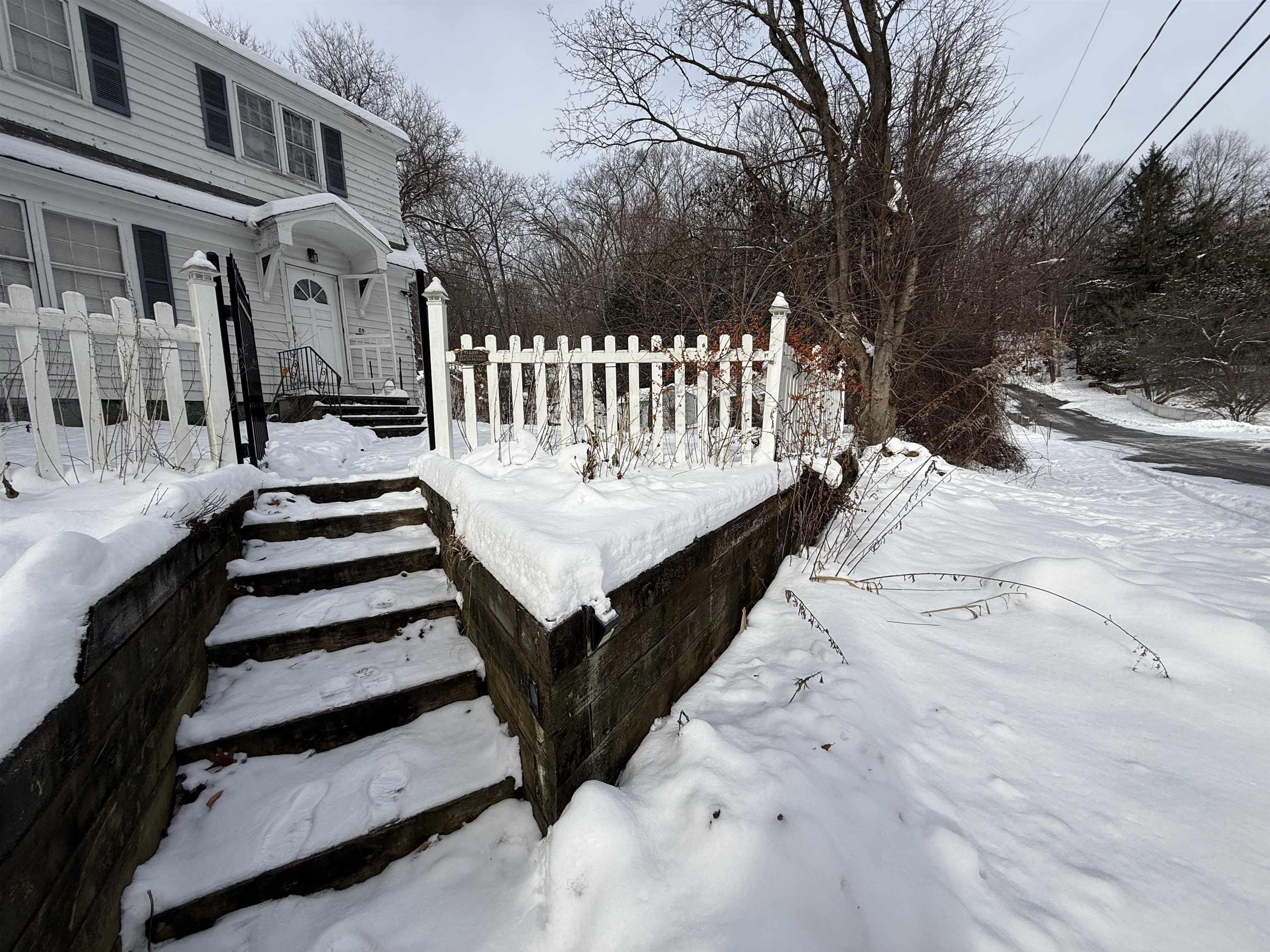 85 Hazel Street Rutland, VT 05701 - Photo 3 of 52