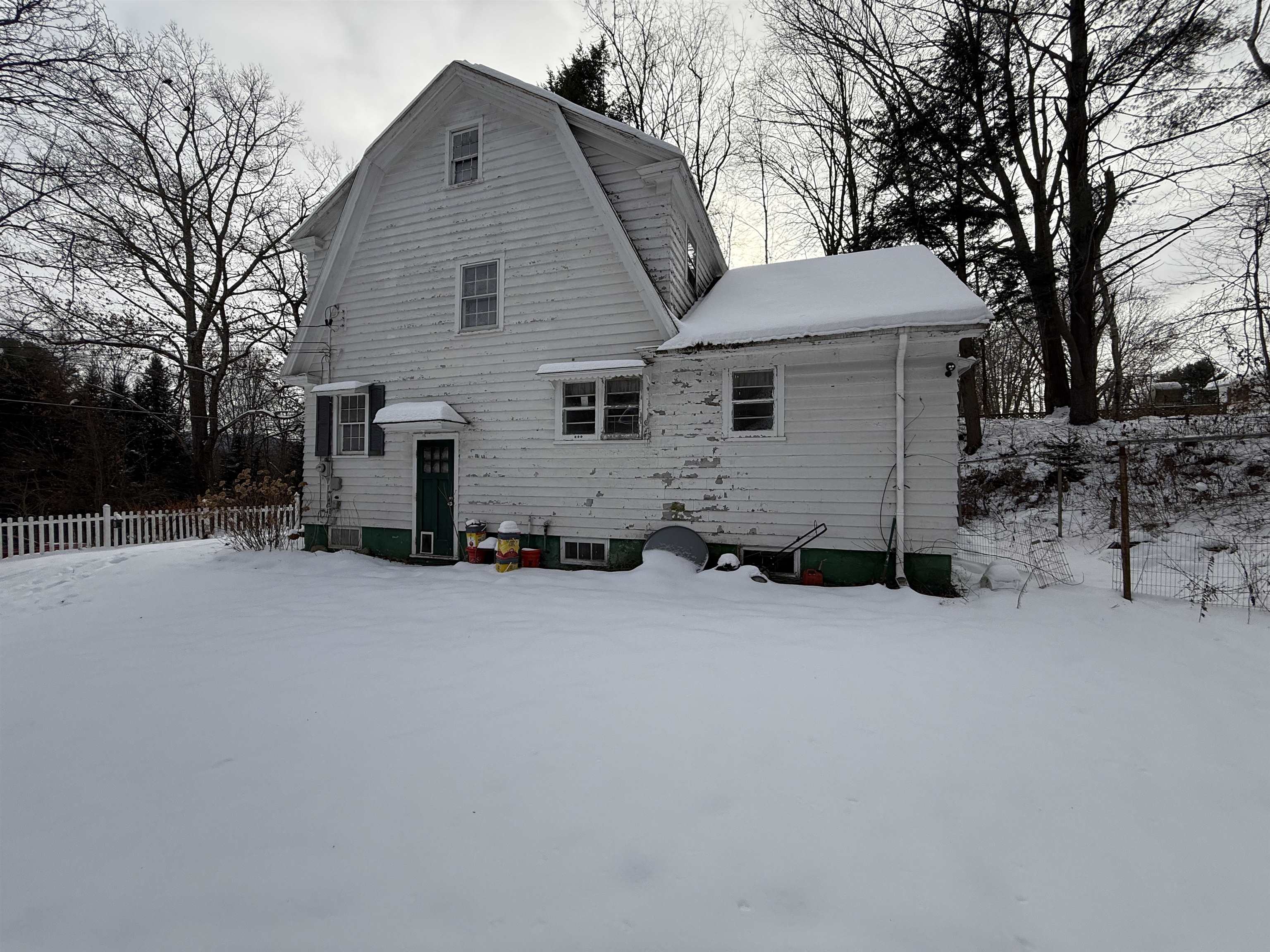 85 Hazel Street Rutland, VT 05701 - Photo 7 of 52