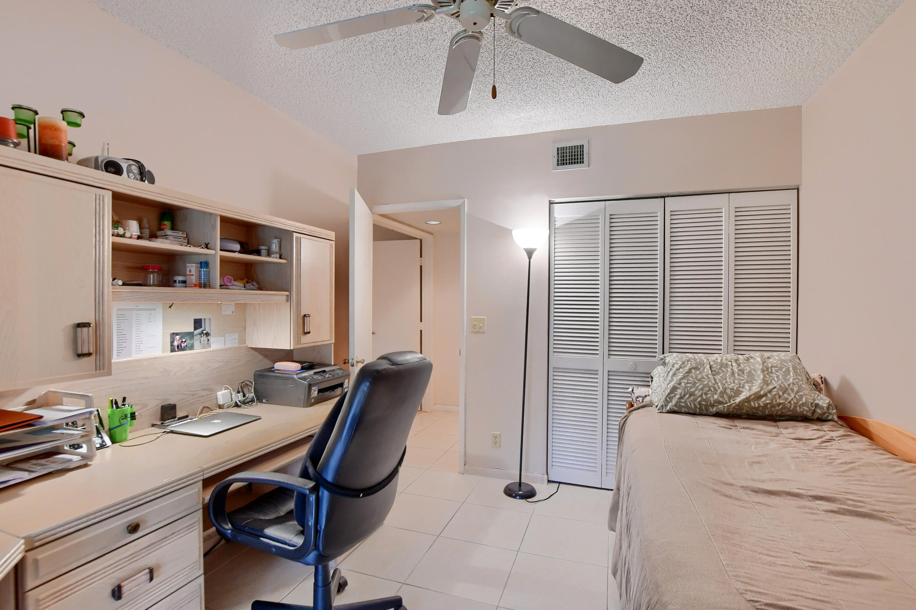 7834 La Mirada Drive, Unit 7834 Boca Raton, FL 33433 - Photo 25 of 32 2nd bedroom