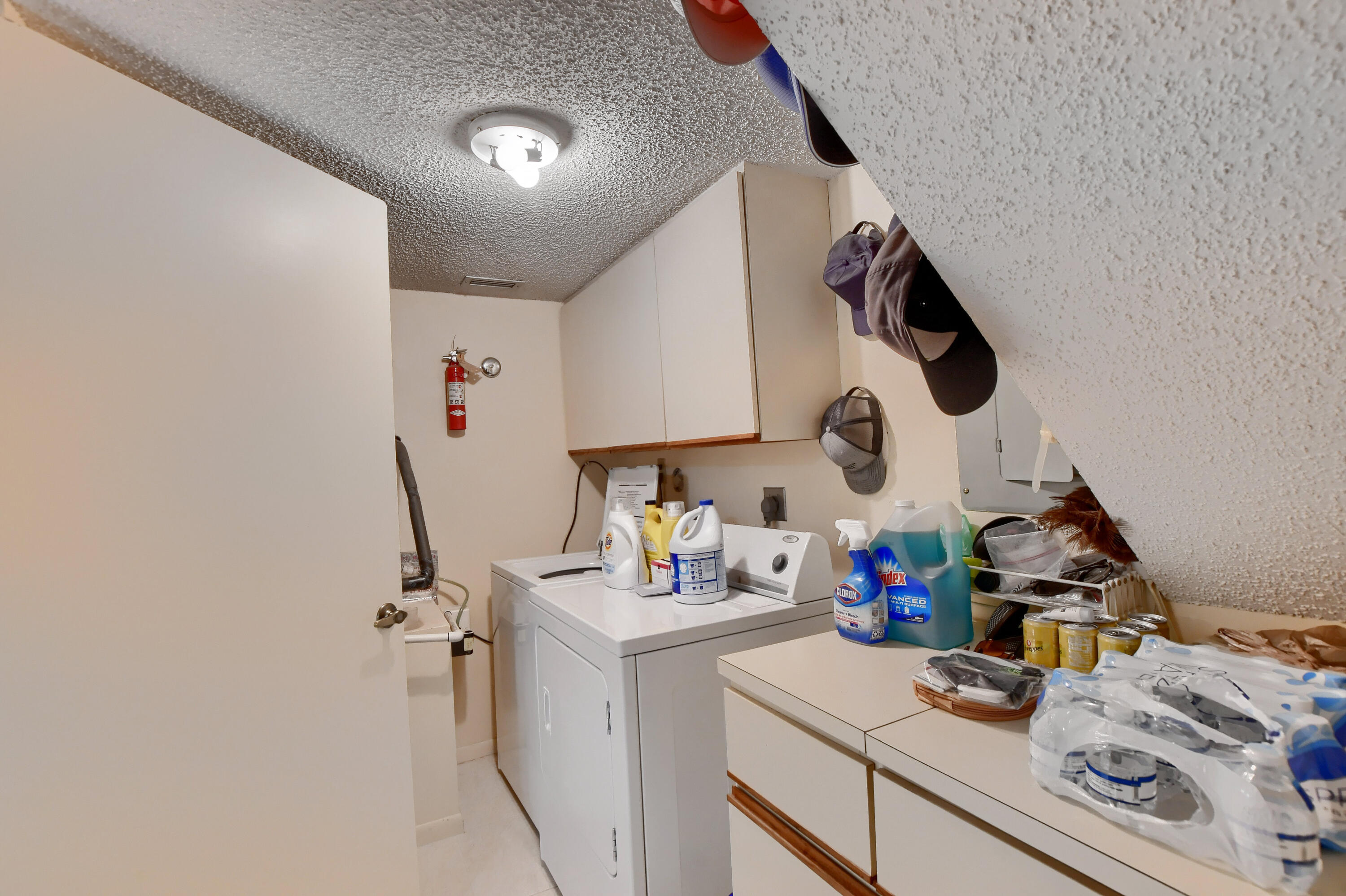 7834 La Mirada Drive, Unit 7834 Boca Raton, FL 33433 - Photo 28 of 32 laundry room