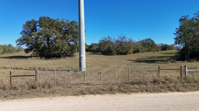 $6,900,000 | 7180 County Road 283, Harwood, TX 78632