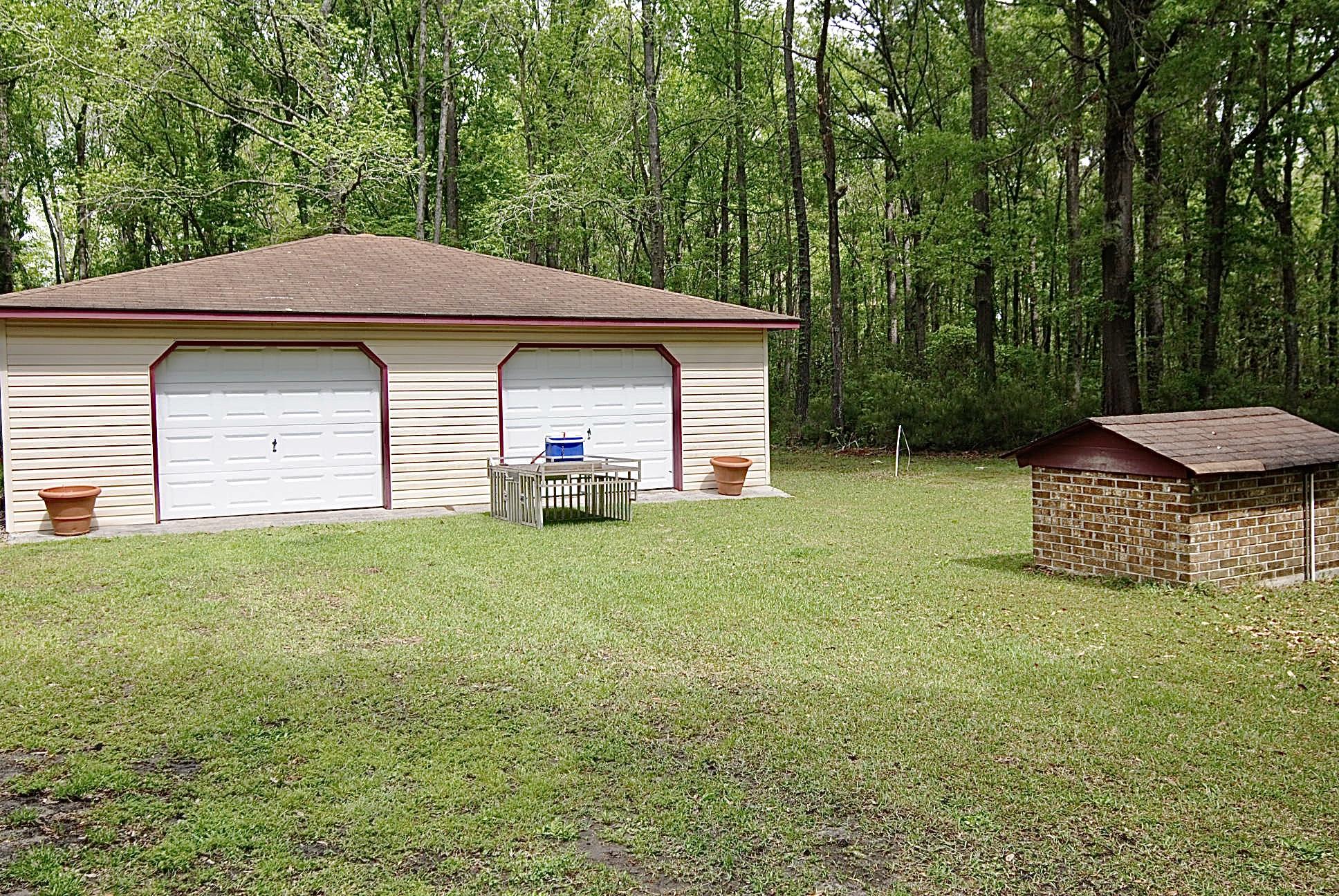 953 Whitesville Road Moncks Corner, SC 29461 - Photo 4 of 12 4384BE2D-E937-4D05-A7DD-9D79A9929FBB_1_2