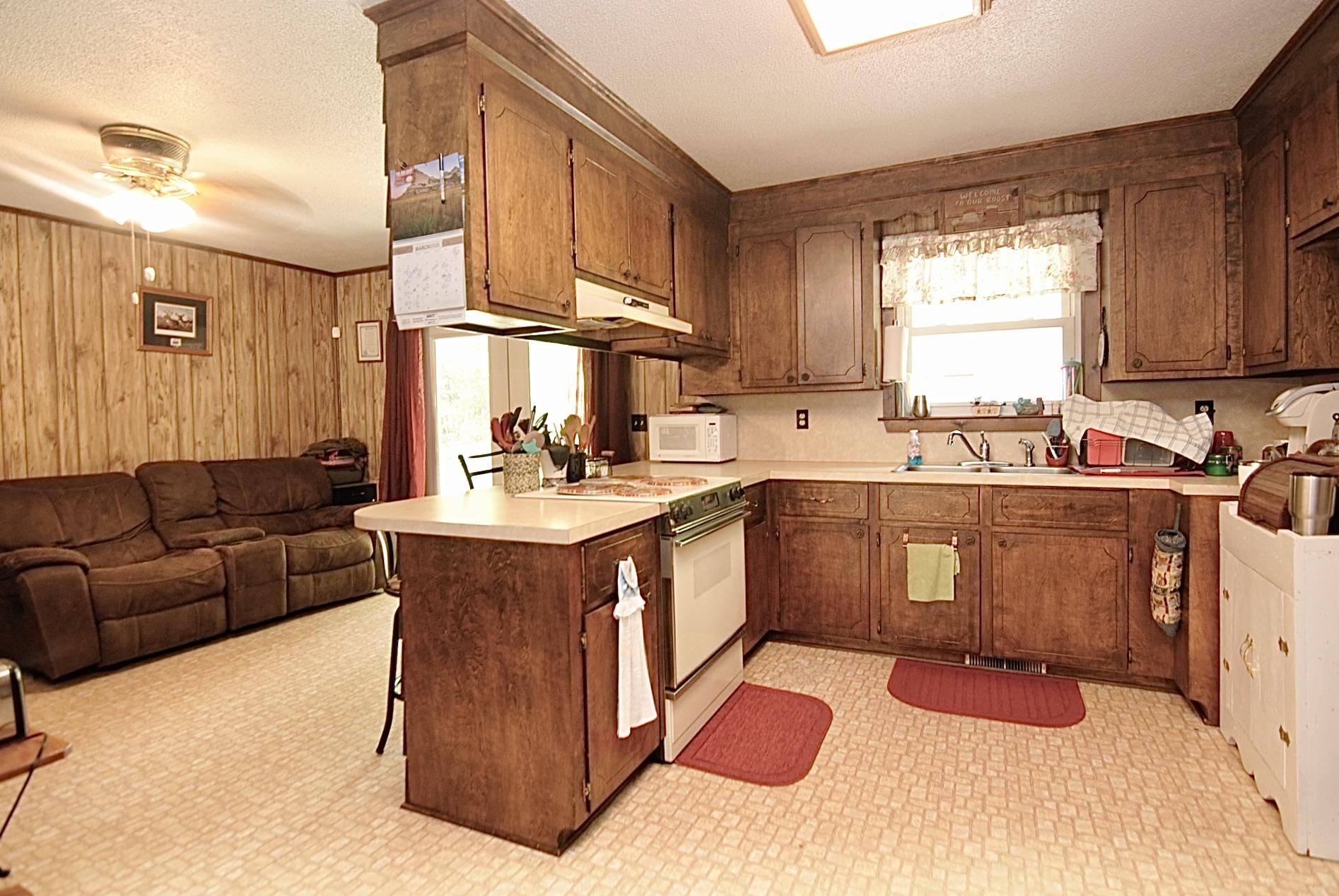 953 Whitesville Road Moncks Corner, SC 29461 - Photo 7 of 12 88E36DAD-8836-4C63-AA0F-4EB7F6F2738A_1_2