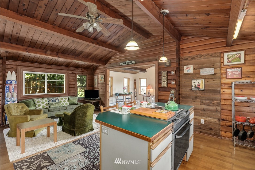 6007 West Flowing Lake Road Snohomish, WA 98290 - Photo 13 of 32 Gallery Image 13