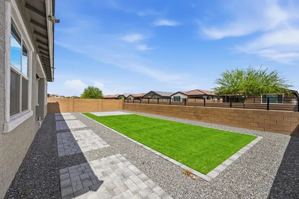 $3,200 | 4323 North 92nd Drive, Phoenix, AZ 85037
