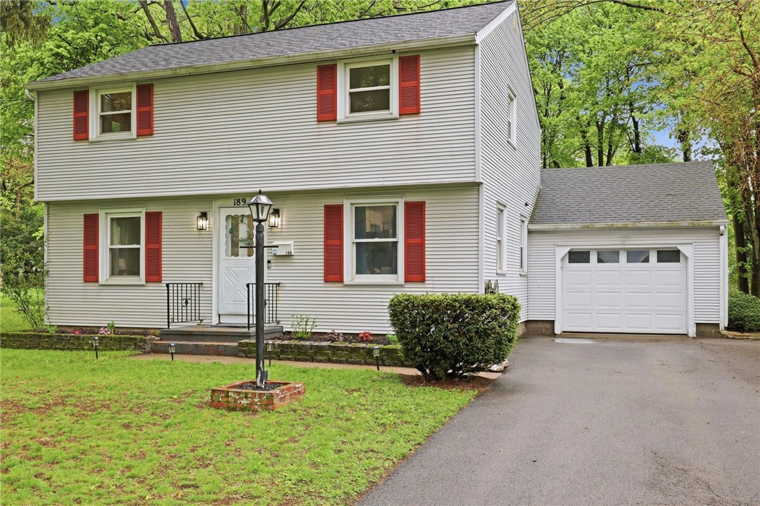 189 Walzford Road Irondequoit, NY 14622 - Photo 3 of 23