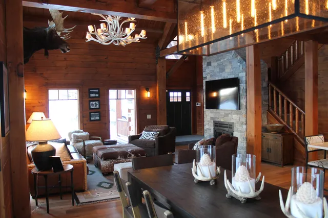 $2,499,900 | 137 South Peak Road, Lincoln, NH 03251