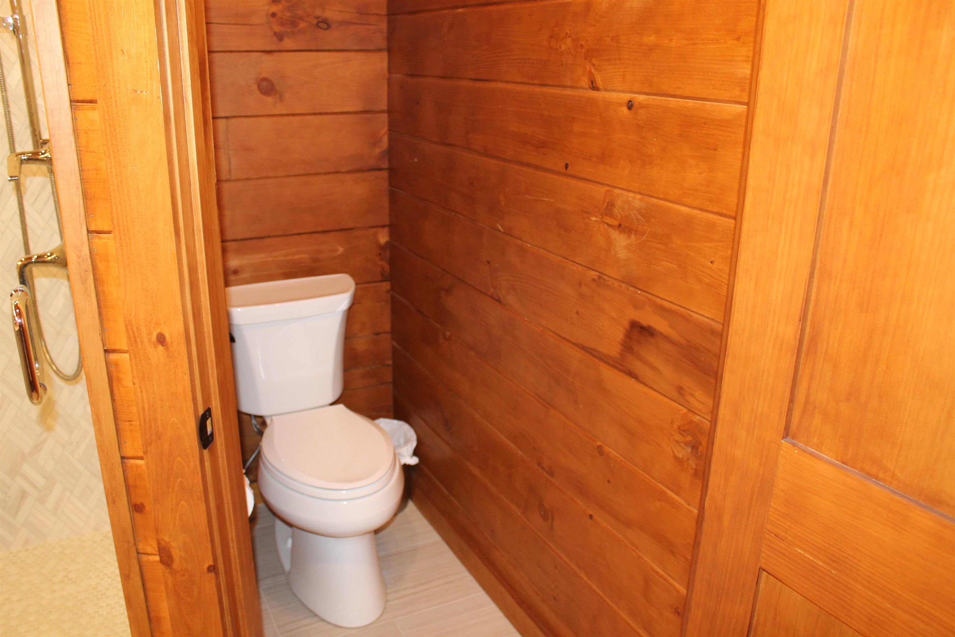 137 South Peak Road Lincoln, NH 03251 - Photo 26 of 60