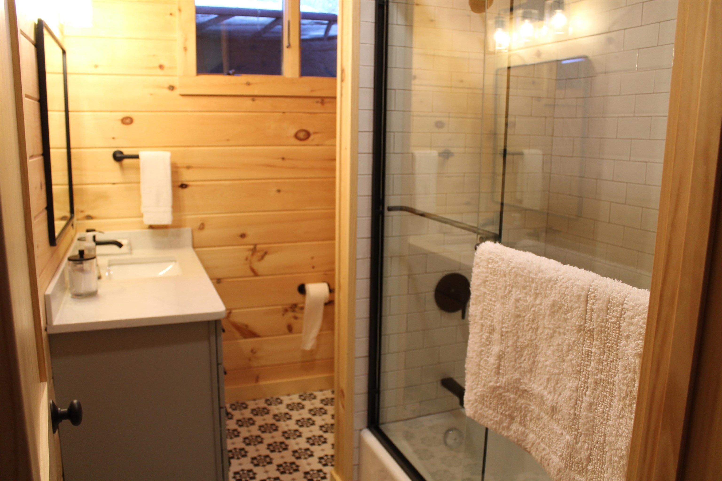 137 South Peak Road Lincoln, NH 03251 - Photo 37 of 60