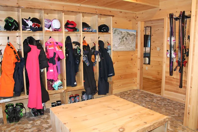 $2,499,900 | 137 South Peak Road, Lincoln, NH 03251