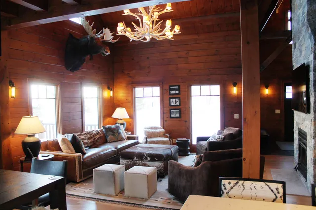 $2,499,900 | 137 South Peak Road, Lincoln, NH 03251