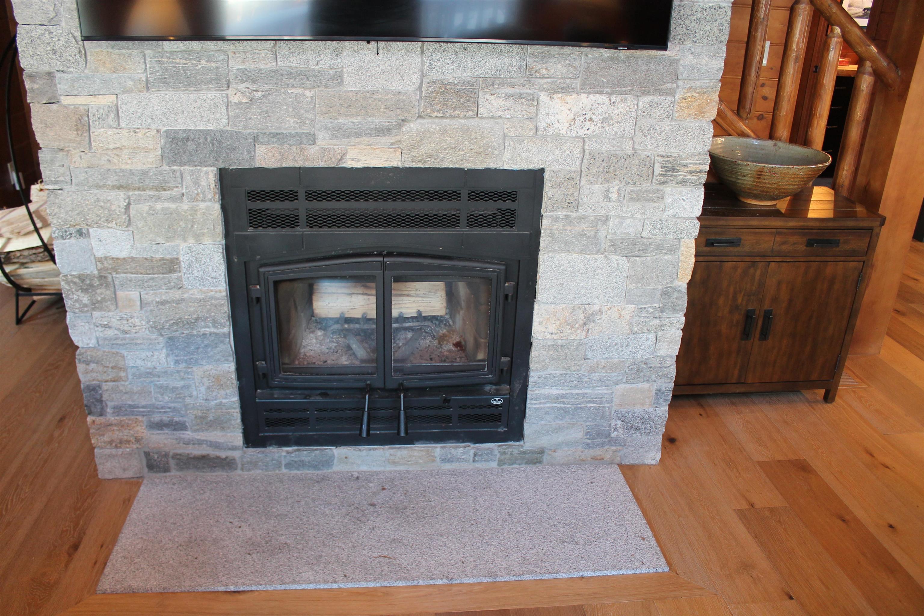 137 South Peak Road Lincoln, NH 03251 - Photo 9 of 60