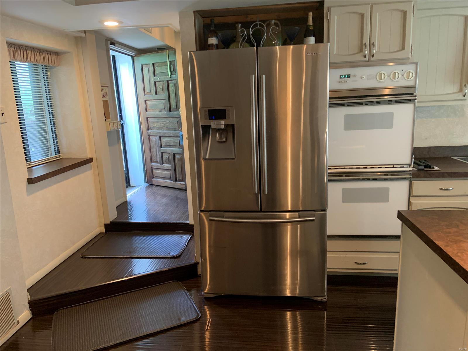 2 Handom Place St. Louis, MO 63114 - Photo 13 of 44