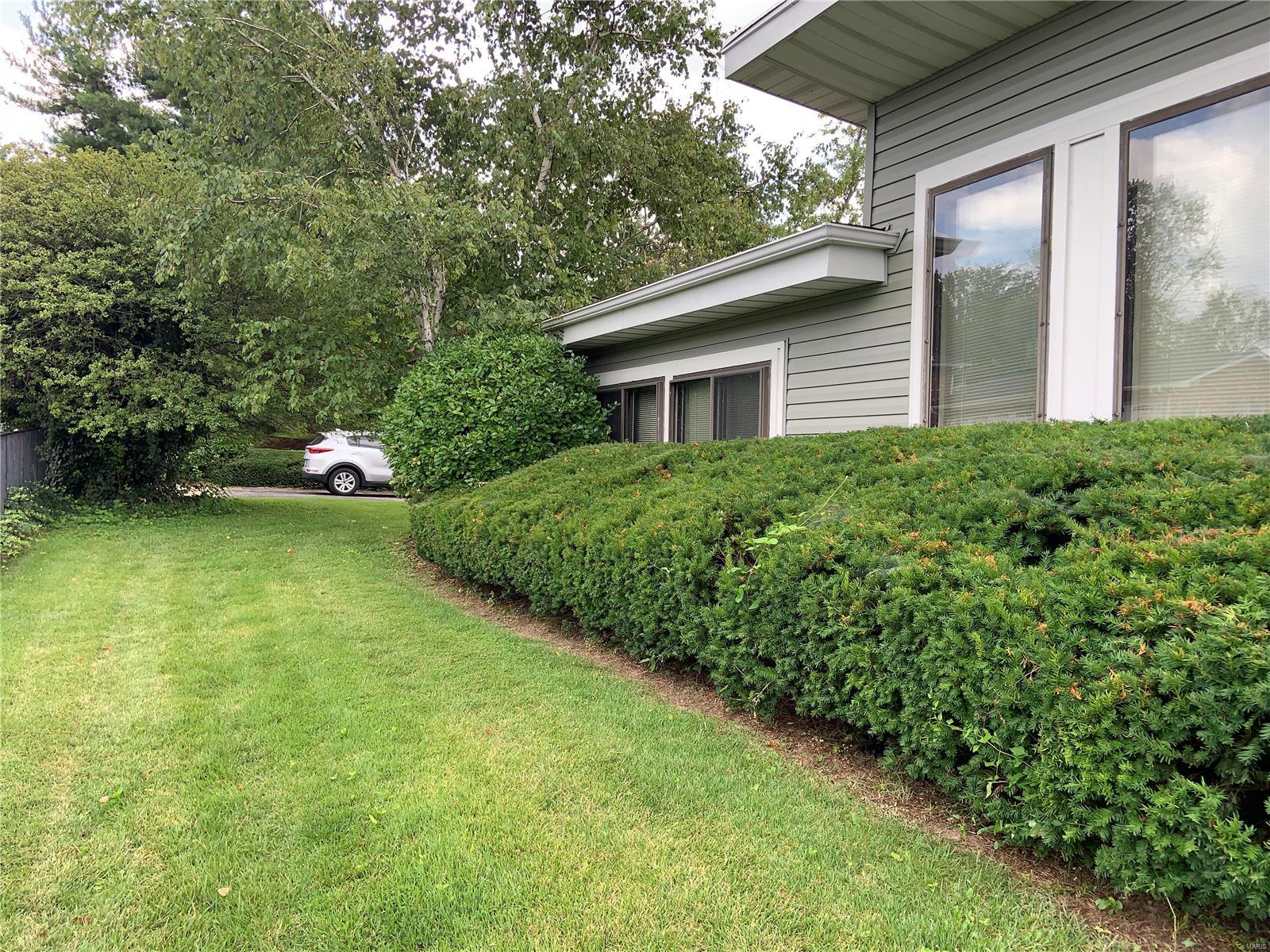 2 Handom Place St. Louis, MO 63114 - Photo 2 of 44