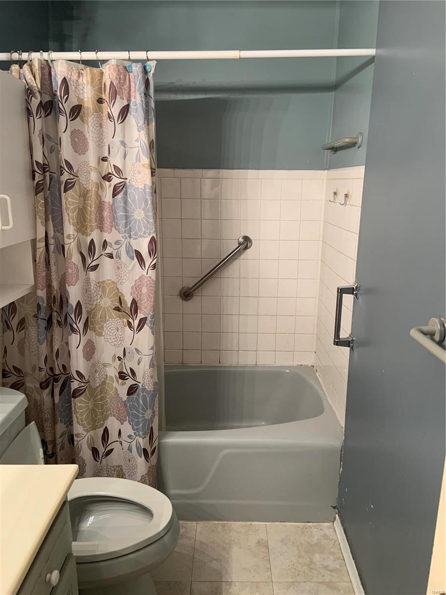 2 Handom Place St. Louis, MO 63114 - Photo 24 of 44