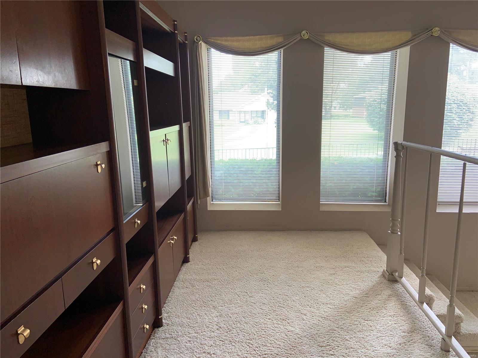 2 Handom Place St. Louis, MO 63114 - Photo 30 of 44