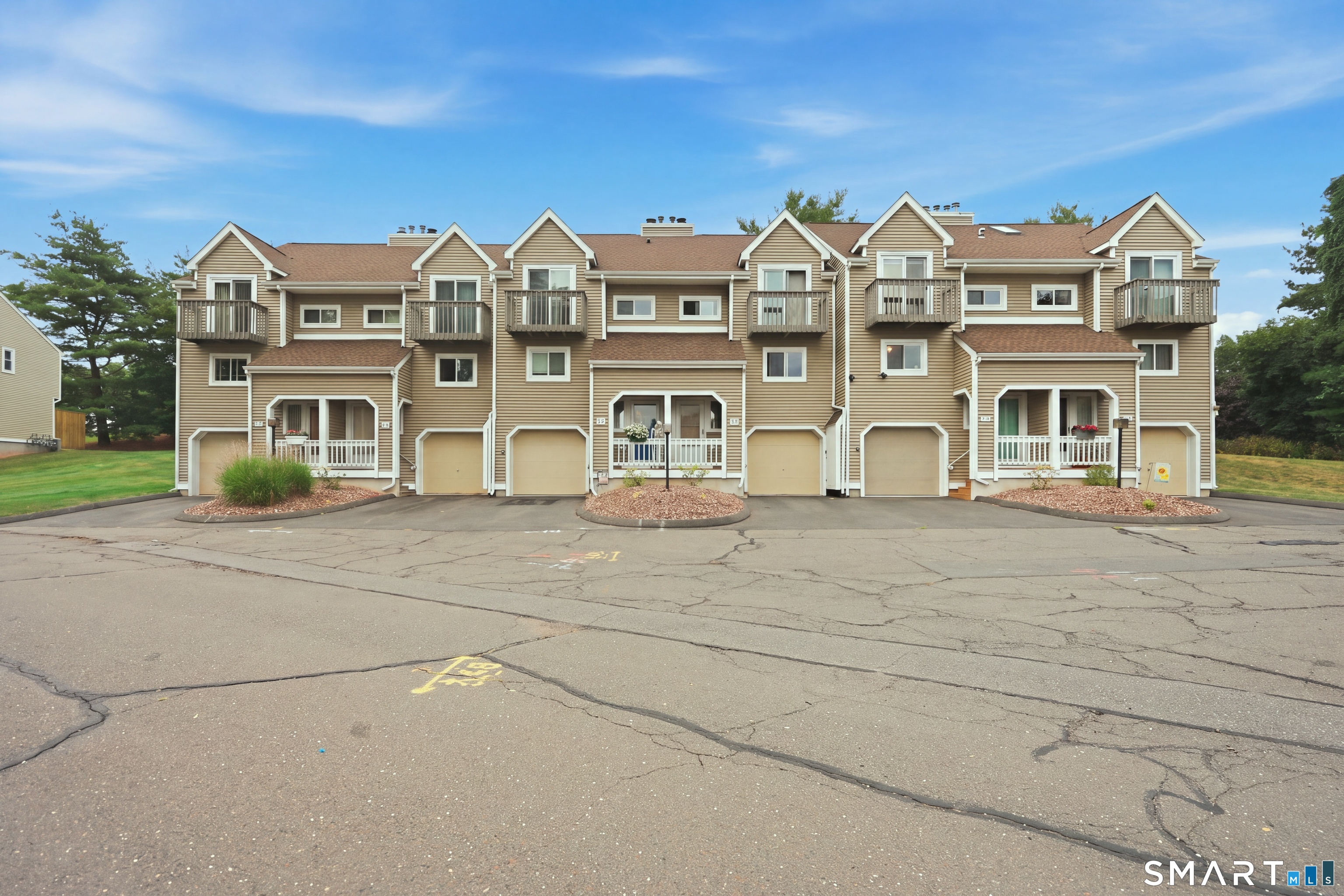 60 Old Town Road, Unit 157 Vernon, CT 06066 - Photo 3 of 34 Gallery Image 3