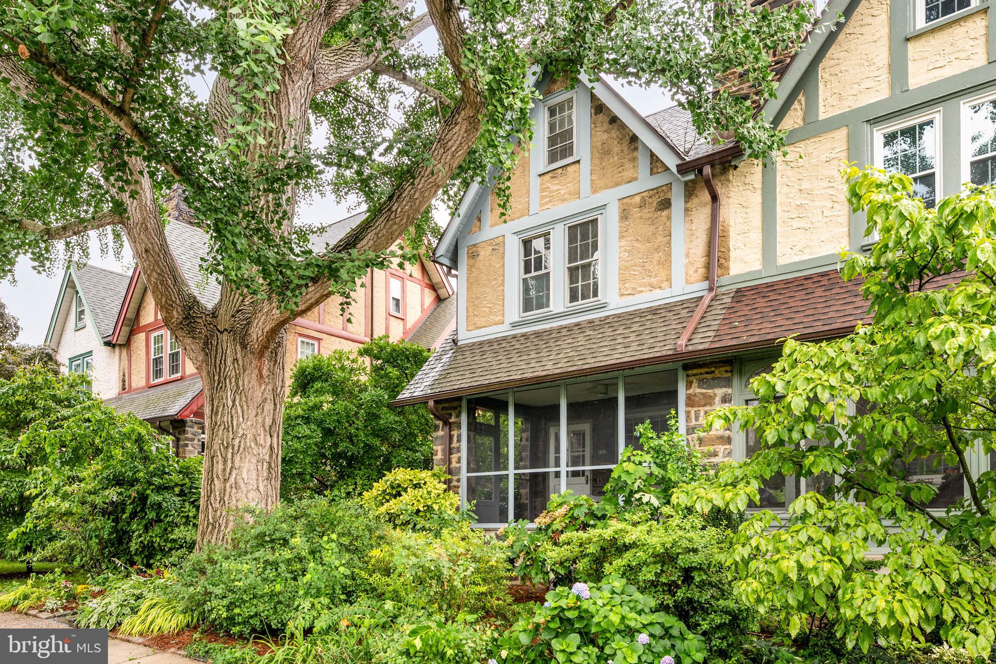 132 Kenilworth Road Merion Station, PA 19066 - Photo 1 of 27