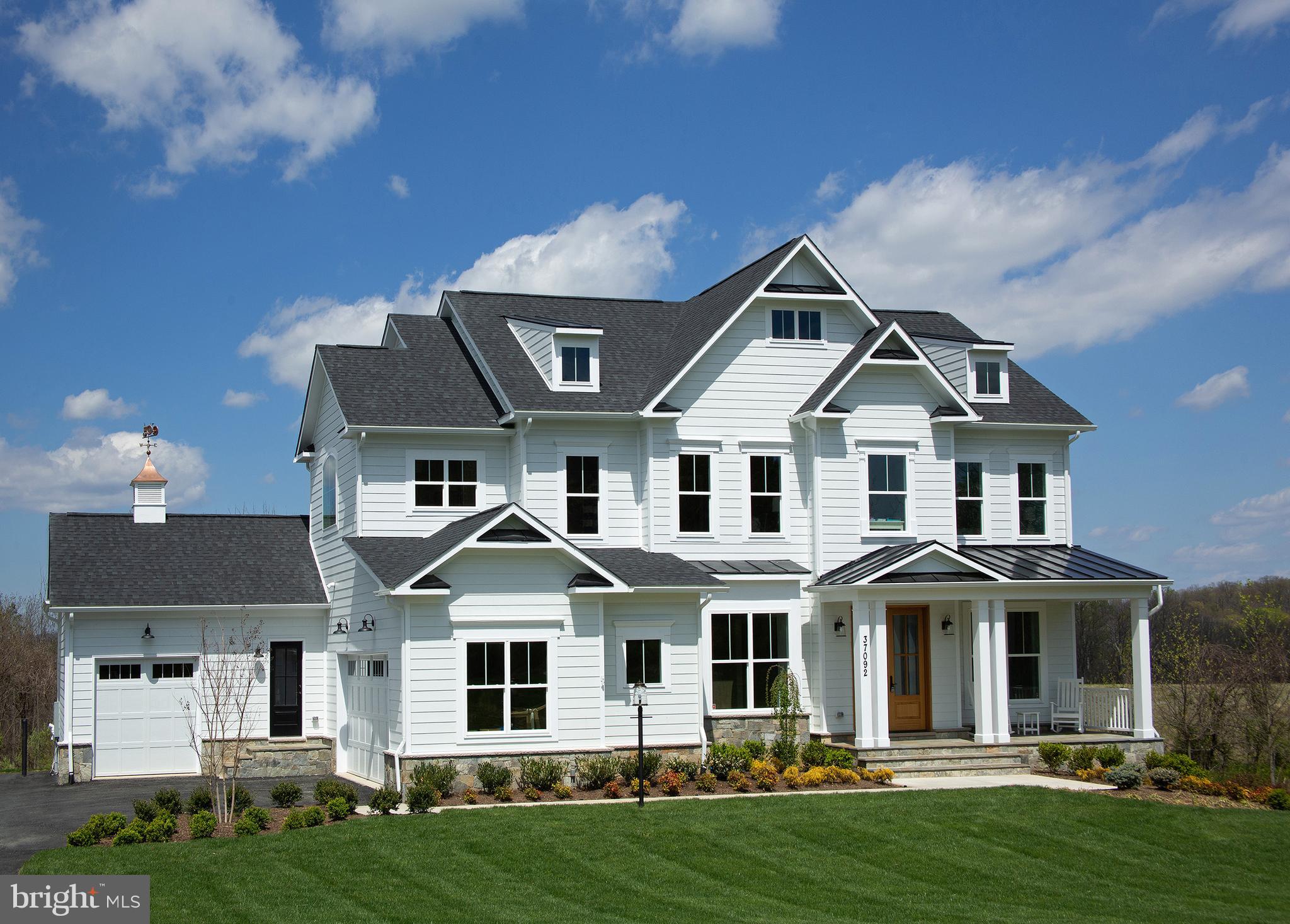 37092 Shoemaker School Road Purcellville, VA 20132 - Photo 2 of 24 Garage View