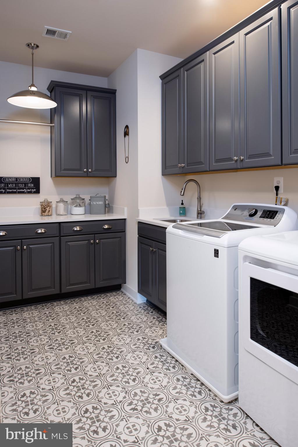 37092 Shoemaker School Road Purcellville, VA 20132 - Photo 24 of 24
