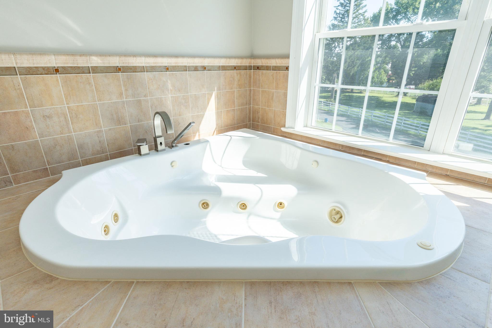 1060 Welsh Road Philadelphia, PA 19115 - Photo 35 of 62 a bathroom with a sink and a window