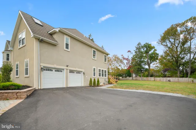 $1,199,000 | 1060 Welsh Road, Philadelphia, PA 19115